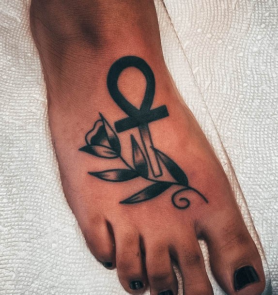 Good Ankh Tattoos For Women