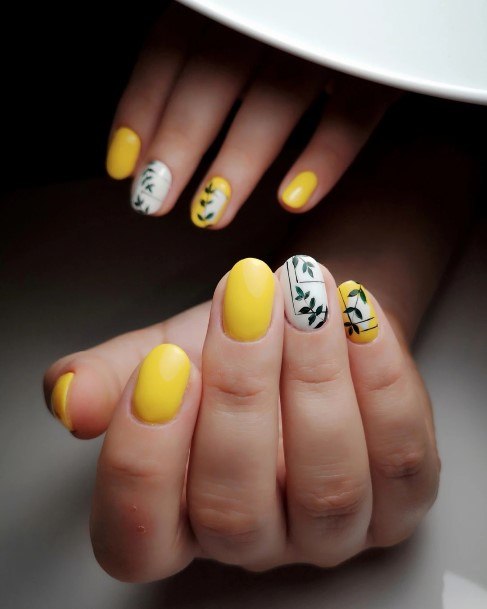 Good Banana Nails For Women