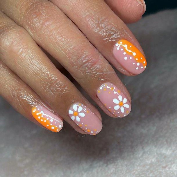 Good Bright Summer Nails For Women