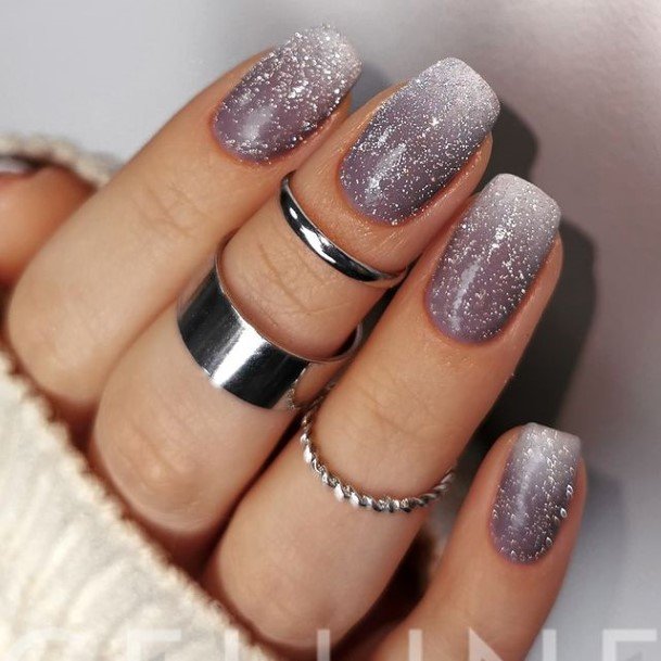 Good Christmas Ombre Nails For Women