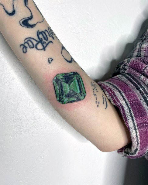 Good Emerald Tattoos For Women