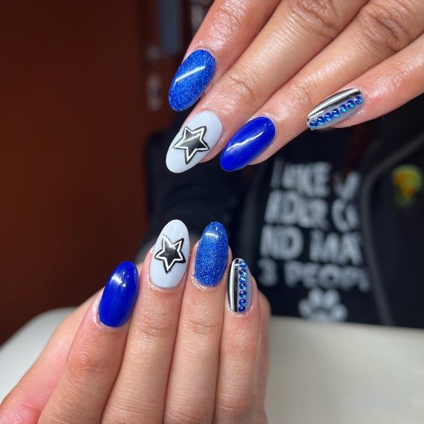 Good Football Nails For Women