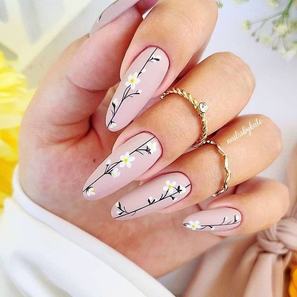 Good Graceful Nails For Women