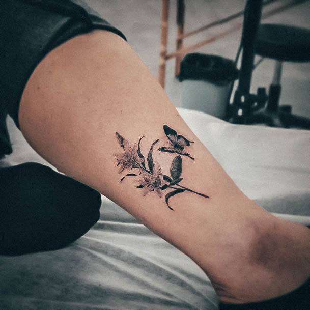 Good Lily Tattoos For Women