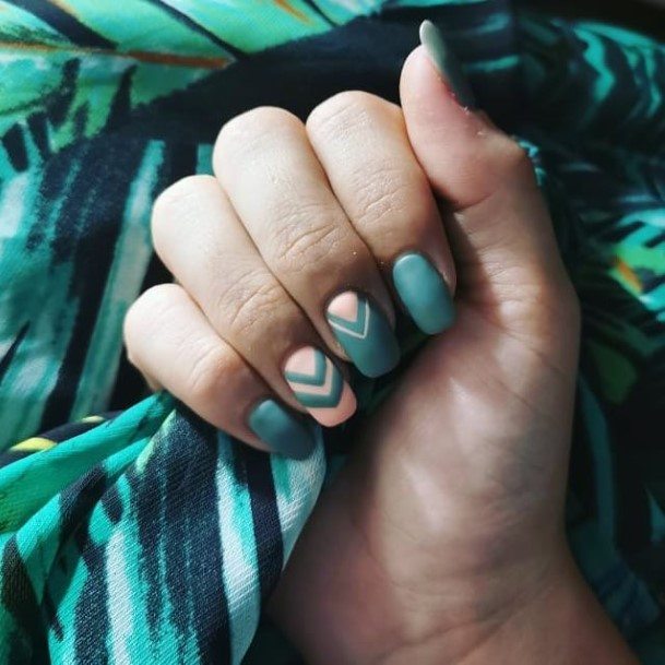 Good Matte Green Nails For Women