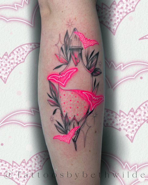 Good Neon Tattoos For Women