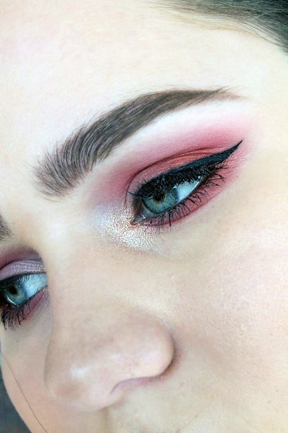 Good Rose Colored Eyeshadow Women