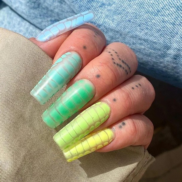 Good Snake Nails For Women