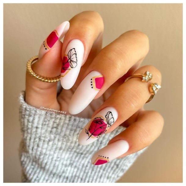 Good White With Flowers Nails For Women