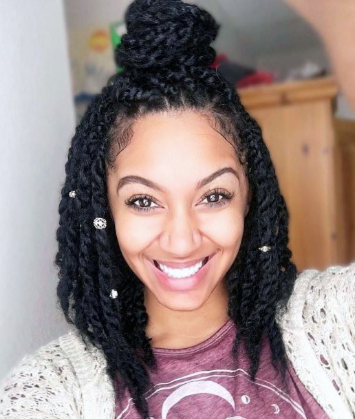 Gorgeous Beaming Smile For Afro Queen Winter Cute Dreadlocks Winter Girls Hairstyle