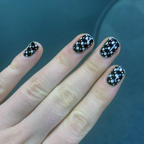 Gorgeous Black White Polka Dot Design May Nail Inspiration For Women