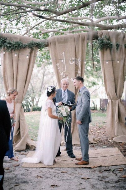 Gorgeous Burlap Wedding Platform Decor