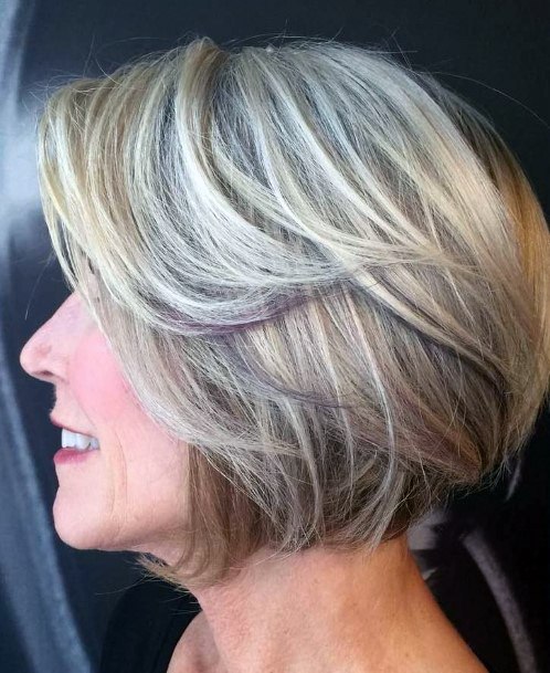 Gorgeous Layered Bob Short Haircuts For Women Over 50