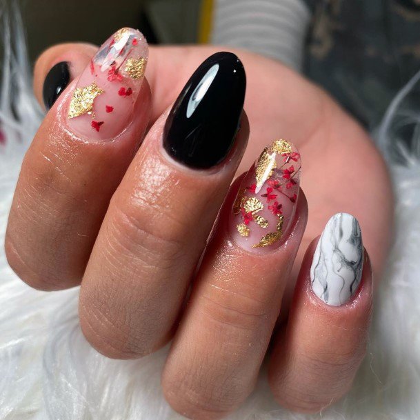 Gorgeous May Nails For Ladies Clear Black Marble Gold Flake Inspiration