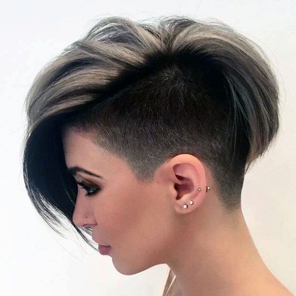 Gorgeous Short Modern Shaved Hairstyle For Stylish And Fun Women