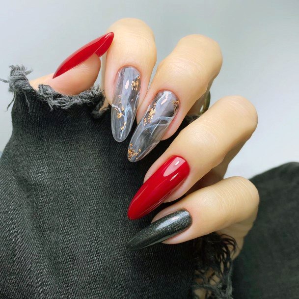 Gorgeous Transparent Nail Accents For Women