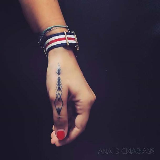Gorgeous Tribal Art Tattoo Womens Fingers