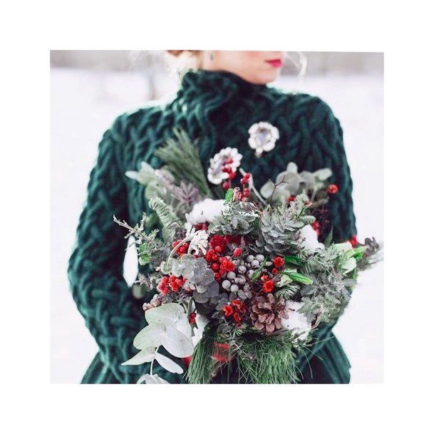 Gorgeous White And Red Floral Greenery Christmas Bouquet Wedding Ideas For Brides