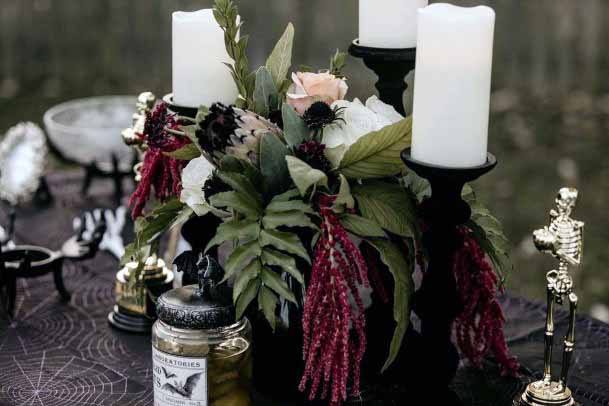 Gothic Flora On Table Wedding Decor Ideas