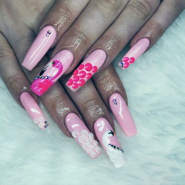 Grand Flamingo Nails Women