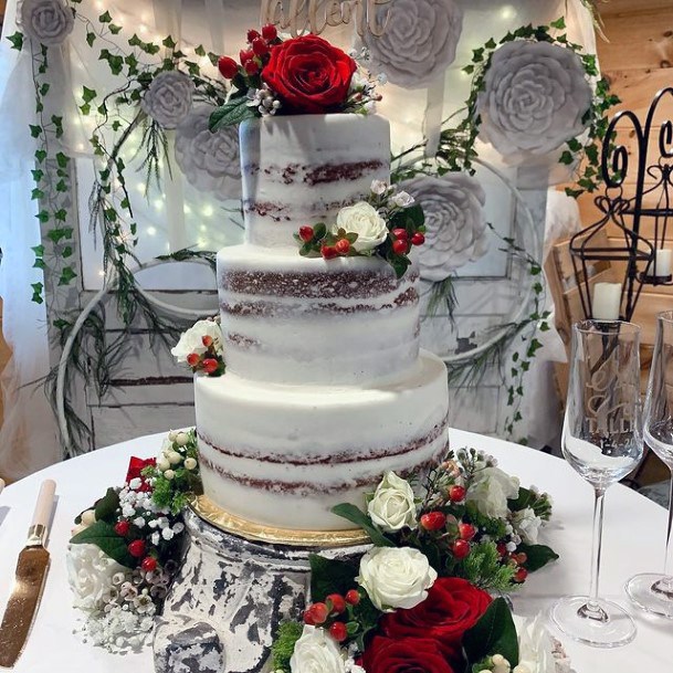 Grand Red Velvet Wedding Cake