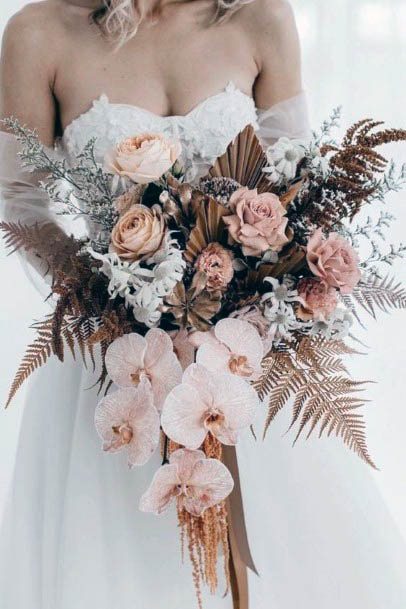 Grand Rustic Wedding Flowers