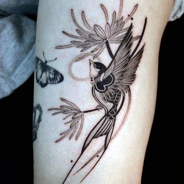 Great Black Ink Tattoos For Women