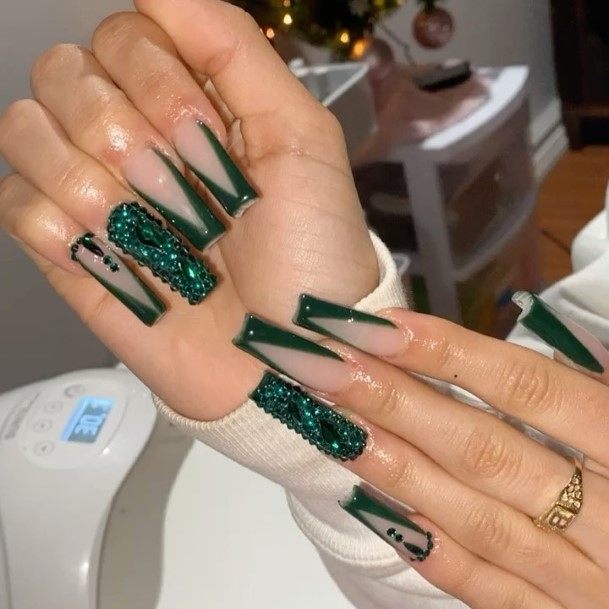 Great Emerald Green Nails For Women