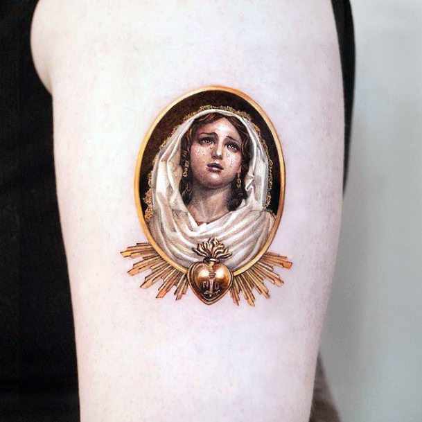 Great Gold Tattoos For Women