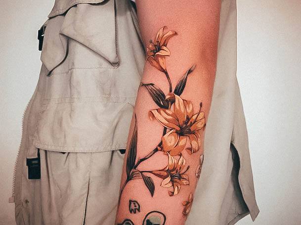 Great Lily Tattoos For Women