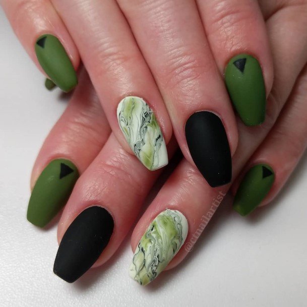 Great Matte Green Nails For Women