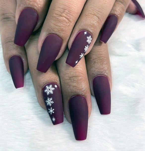 Great Matte Maroon Nails For Women