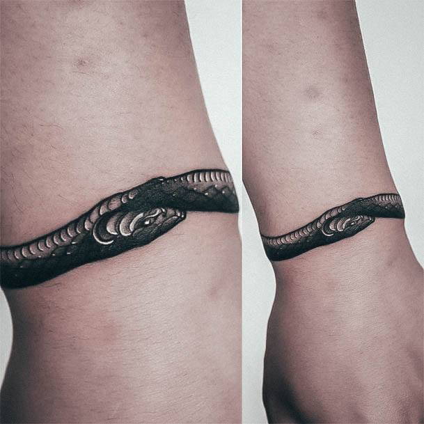 Great Ouroboros Tattoos For Women