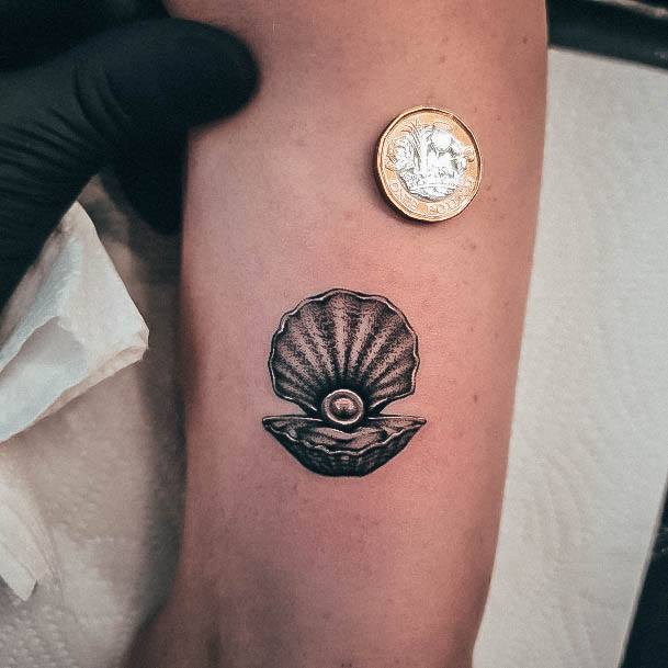 Great Pearl Tattoos For Women