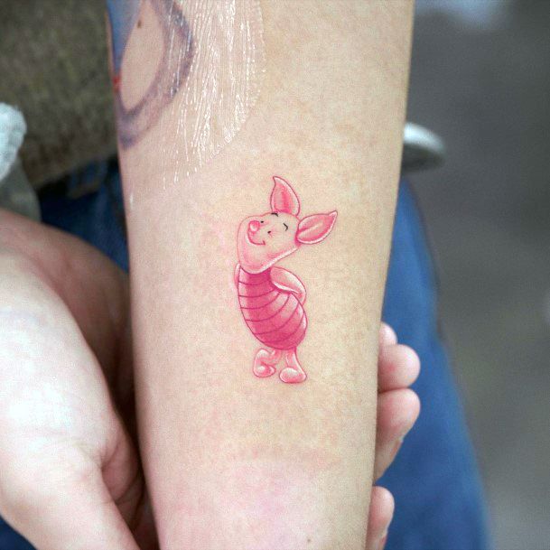 Great Piglet Tattoos For Women