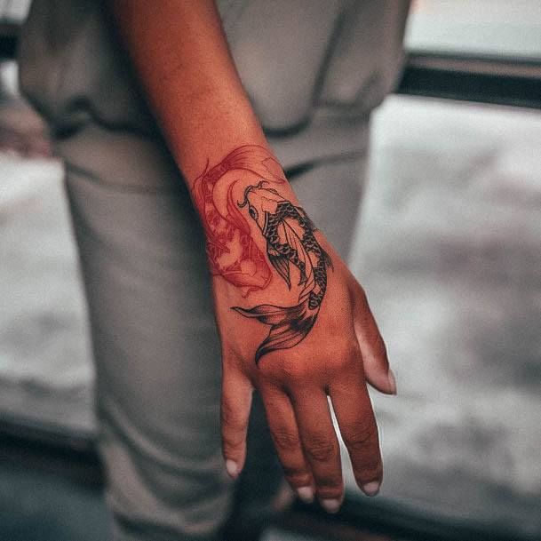 Great Pisces Tattoos For Women Hand