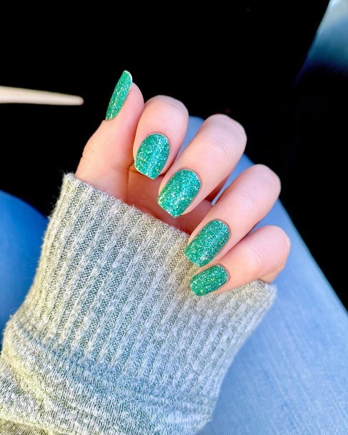 Green Glitter Nail Design Inspiration For Women