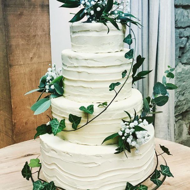 Green Leafy Creeper White Country Wedding Cake