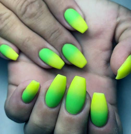 Greenish Mint Yellow Ombre Nails Women