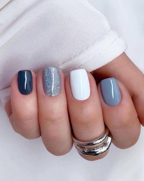 Grey And White Girls Nail Ideas