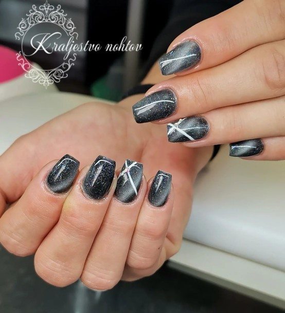 Grey With Glitter Womens Nail Ideas
