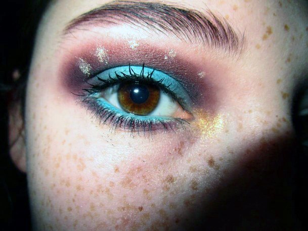 Greyish Blue Eyeshadow Women