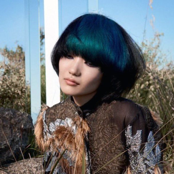 Hairstyles For Women Bold Black Blue And Teal Textured Bang Pageboy