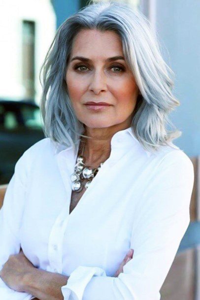 Hairstyles For Women Over 50 Silver Middle Part