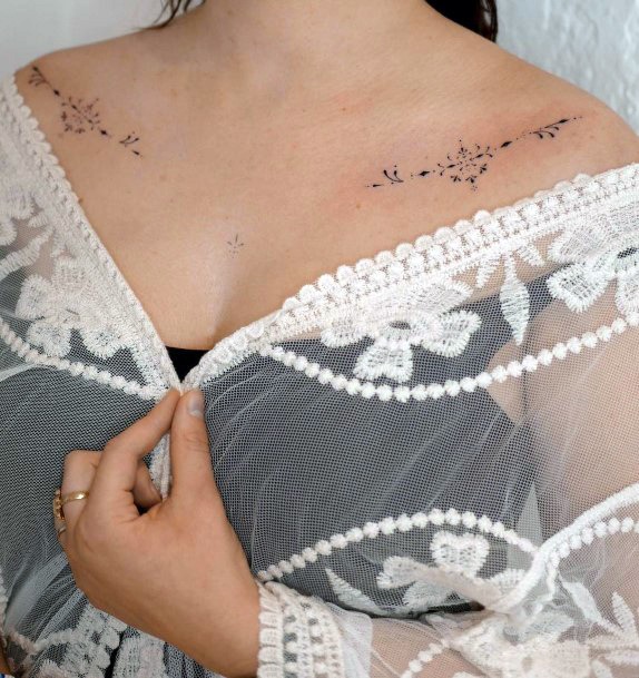 Handpoke Female Tattoo Designs