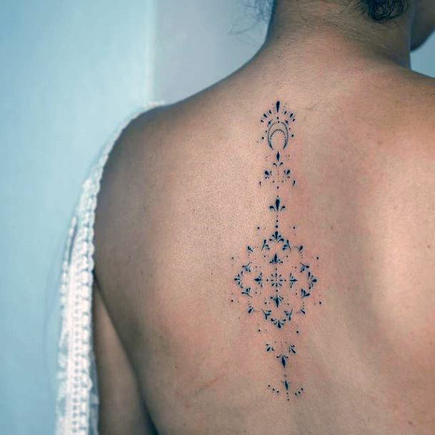 Handpoke Tattoos Feminine Ideas