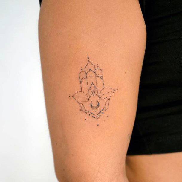 Handpoke Womens Tattoo Designs