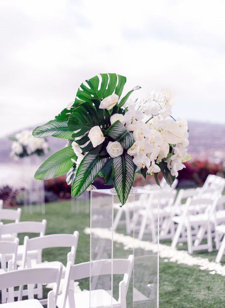 Hawaiian White Flowers And Green Wedding