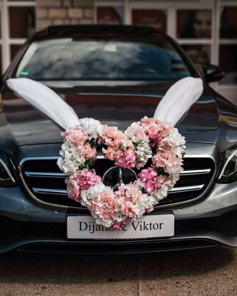 Heart Shaped Flower Decorations With Wings Wedding Car