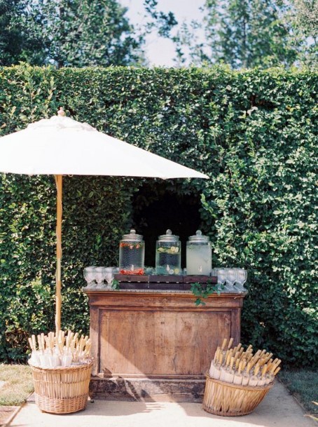 Hedge Backdrop Drink Bar Backyard Wedding Ideas